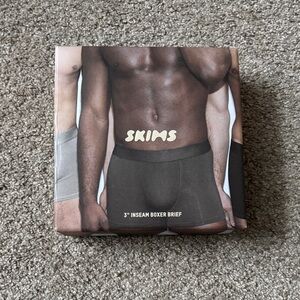 SKIMS Men's Boxer Briefs - Gray and Black